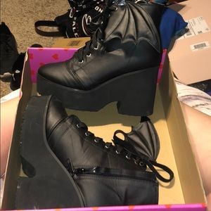 Iron Fist Batwing Platform Boots USA Size 8